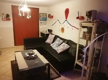 Tazzecafe Bed & Breakfast *