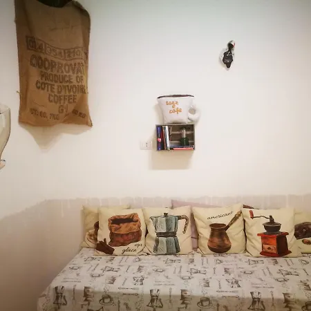 Bed & Breakfast Tazzecafe *